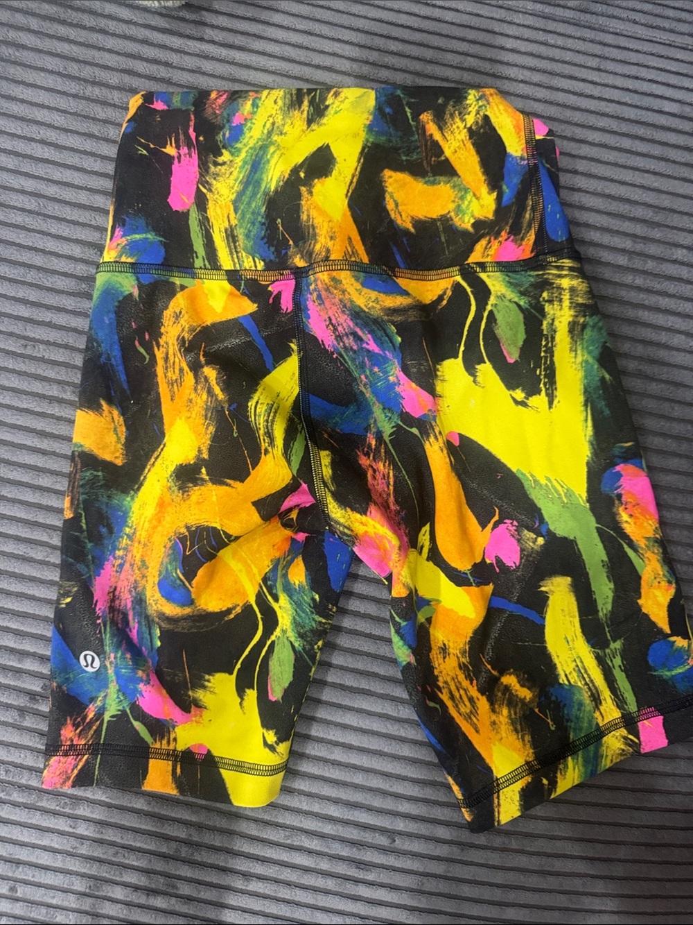 Lululemon Multicolor Paint-Brush Print Biker Shorts - Black Base Size 4.